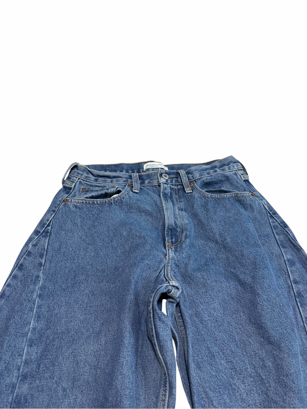 Abercrombie & Fitch Women's Curve Love Mid Rise Barrel Jean | Medium Wash | 27 - Picture 4 of 8